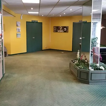 Median Geneve Aeroport Hotel 2*