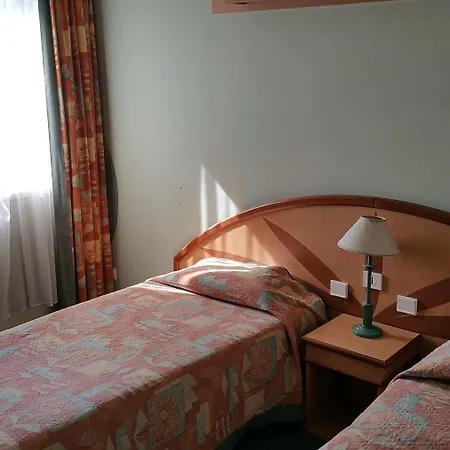 Median Geneve Aeroport Hotel 2*